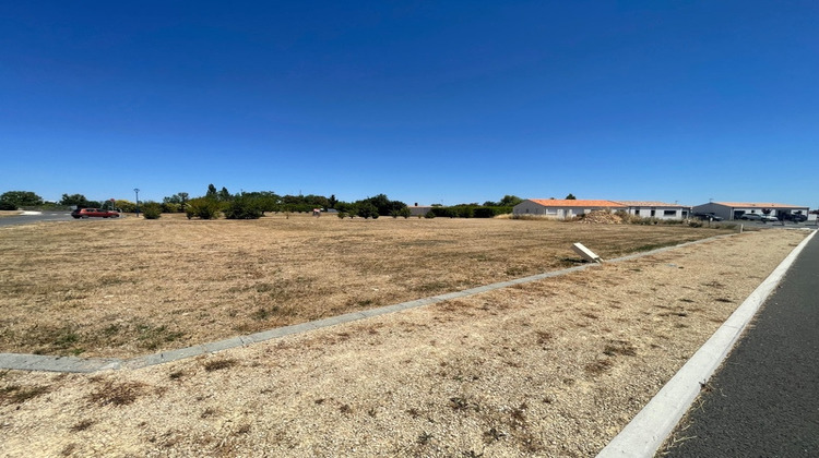 Ma-Cabane - Vente Terrain SAINTE RADEGONDE DES NOYERS, 876 m²