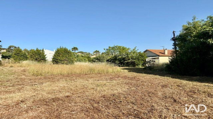 Ma-Cabane - Vente Terrain Six-Fours-les-Plages, 452 m²