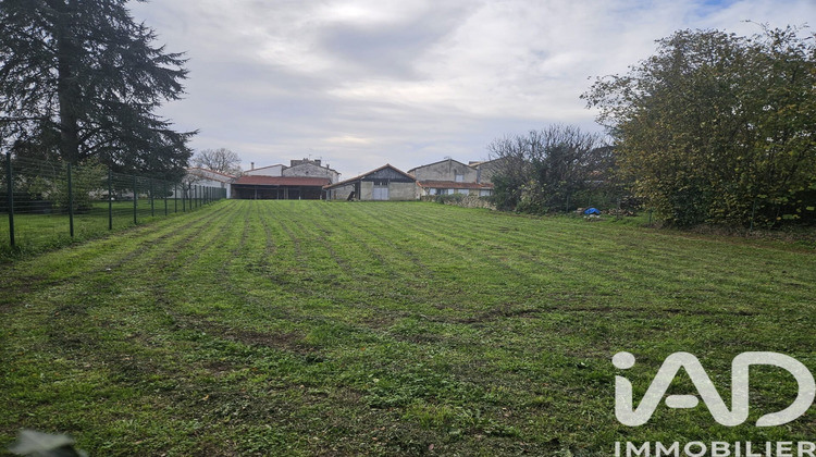 Ma-Cabane - Vente Terrain Soyaux, 702 m²