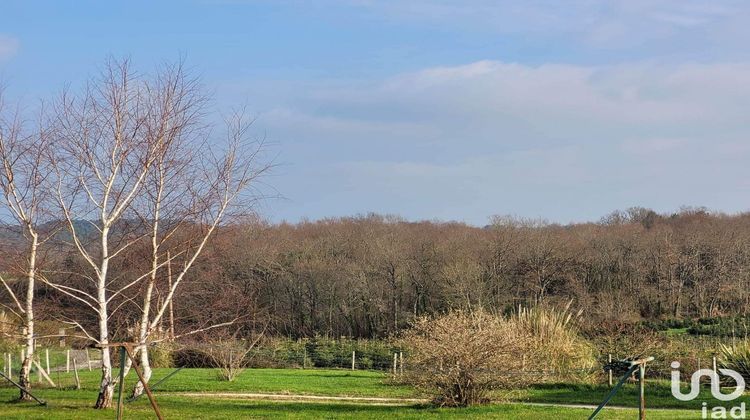 Ma-Cabane - Vente Terrain St Bonnet sur Gironde, 1248 m²