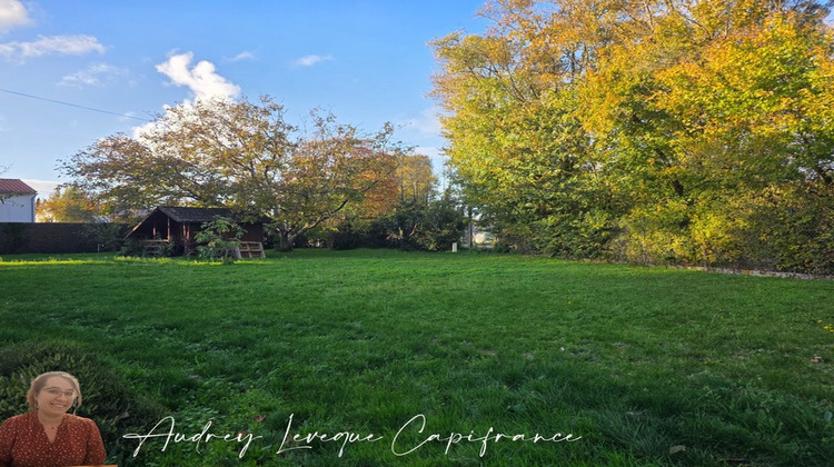 Ma-Cabane - Vente Terrain SURGERES, 640 m²