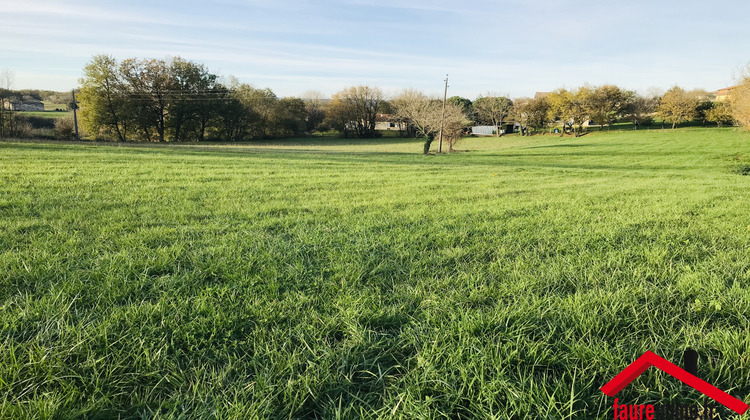 Ma-Cabane - Vente Terrain Terrasson-Lavilledieu, 2317 m²