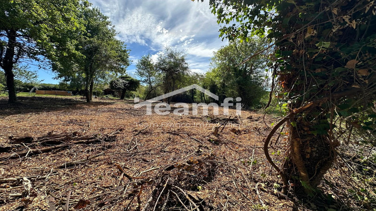 Ma-Cabane - Vente Terrain Thiers, 1435 m²