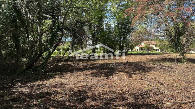 Ma-Cabane - Vente Terrain Thiers, 1435 m²