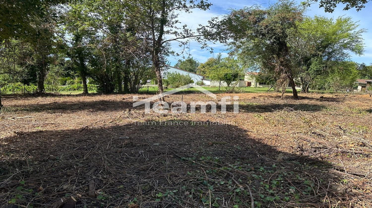 Ma-Cabane - Vente Terrain Thiers, 1435 m²