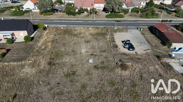 Ma-Cabane - Vente Terrain Toulon-sur-Allier, 606 m²