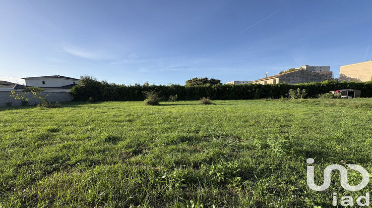 Ma-Cabane - Vente Terrain Tournon-sur-Rhône, 976 m²
