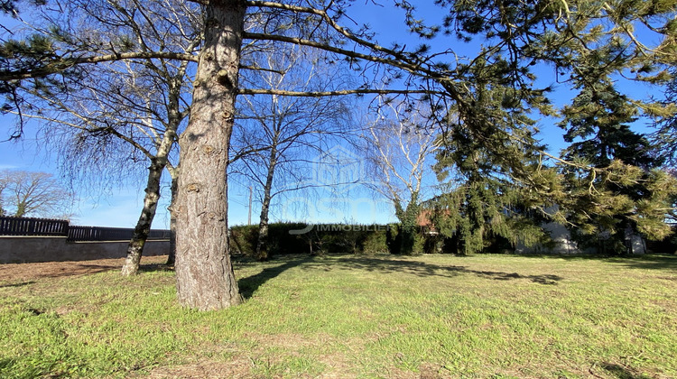 Ma-Cabane - Vente Terrain Truyes, 561 m²