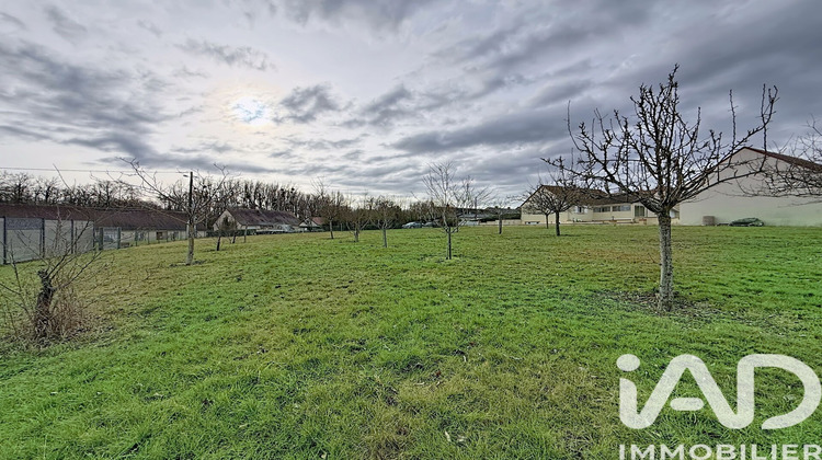 Ma-Cabane - Vente Terrain Vallières-les-Grandes, 1970 m²