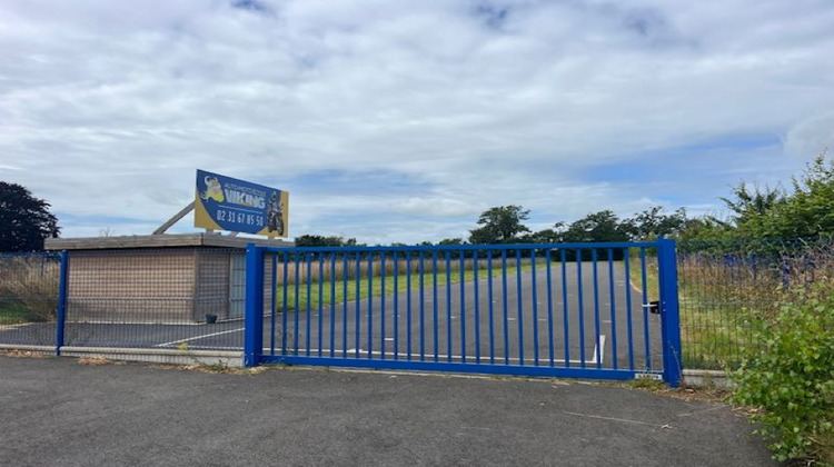 Ma-Cabane - Vente Terrain VASSY, 2100 m²