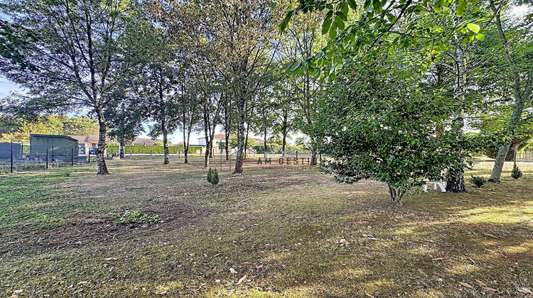 Ma-Cabane - Vente Terrain VERNEUIL-SUR-VIENNE, 937 m²
