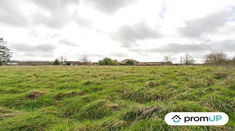 Ma-Cabane - Vente Terrain Vieux-Ruffec, 7200 m²