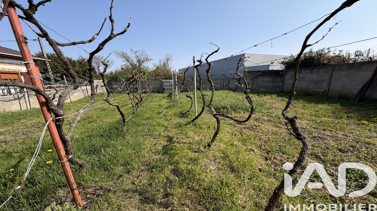 Ma-Cabane - Vente Terrain Villeneuve-le-Roi, 980 m²