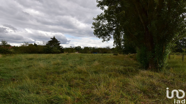 Ma-Cabane - Vente Terrain Villeneuve-sur-Fère, 2223 m²