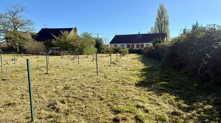 Ma-Cabane - Vente Terrain YZEURE, 1366 m²