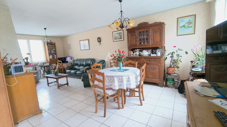 Ma-Cabane - Vente Viager CHAUDRON-EN-MAUGES, 122 m²