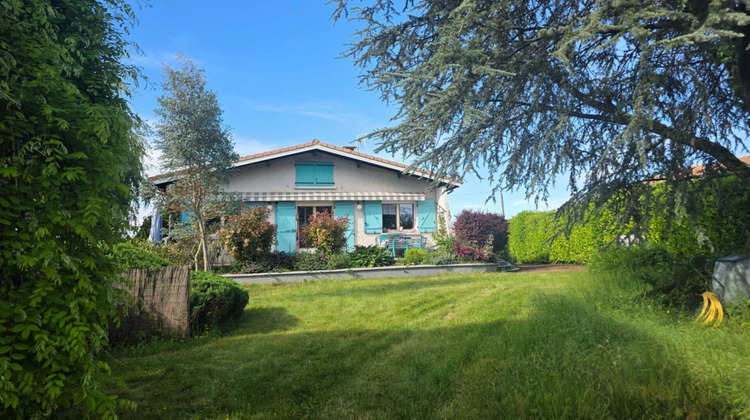 Ma-Cabane - Vente Viager LA BATIE MONTGASCON, 72 m²