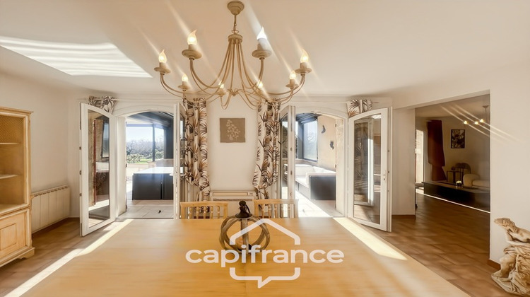 Ma-Cabane - Vente Viager LAMBESC, 177 m²
