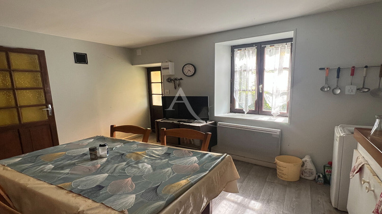 Ma-Cabane - Vente Viager LE GUE-DE-VELLUIRE, 77 m²