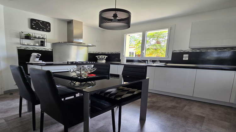 Ma-Cabane - Vente Viager SAINTES, 96 m²