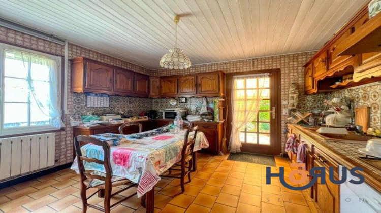 Ma-Cabane - Vente Viager Saujon, 205 m²