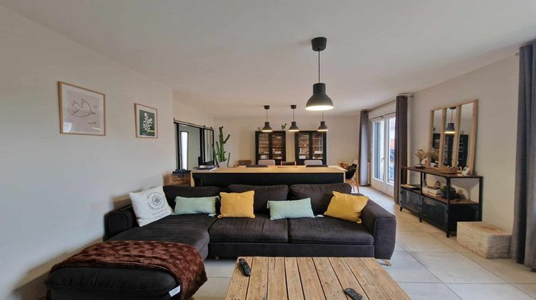 Ma-Cabane - Vente Viager SURGERES, 206 m²