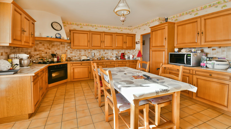 Ma-Cabane - Vente Viager TONNAY CHARENTE, 168 m²