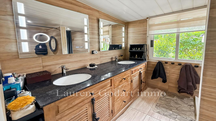 Ma-Cabane - Vente Viager VENDAYS MONTALIVET, 250 m²